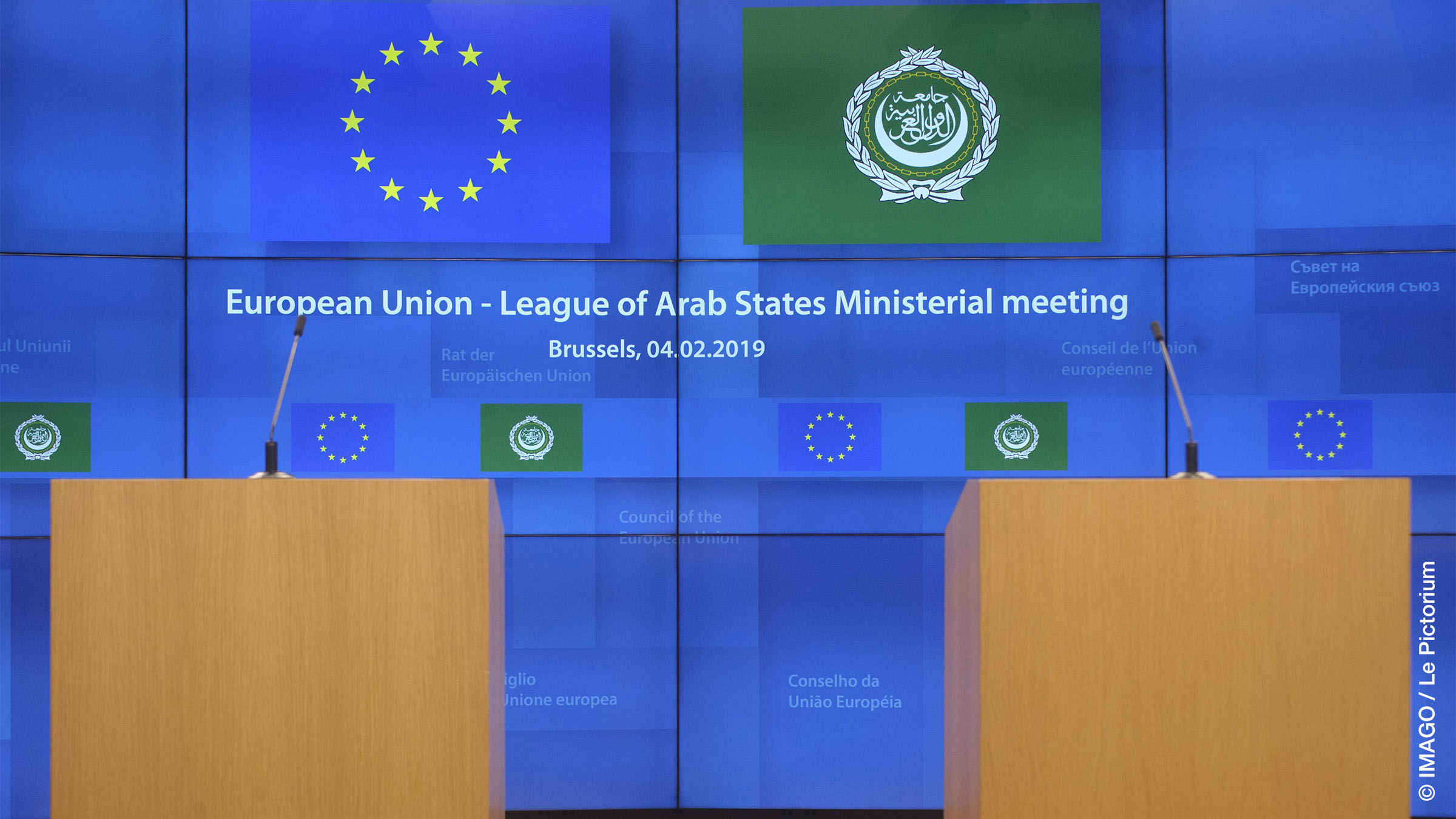 Flags at the press conference given at the end of the 5th summit of the EU and the Arab League.